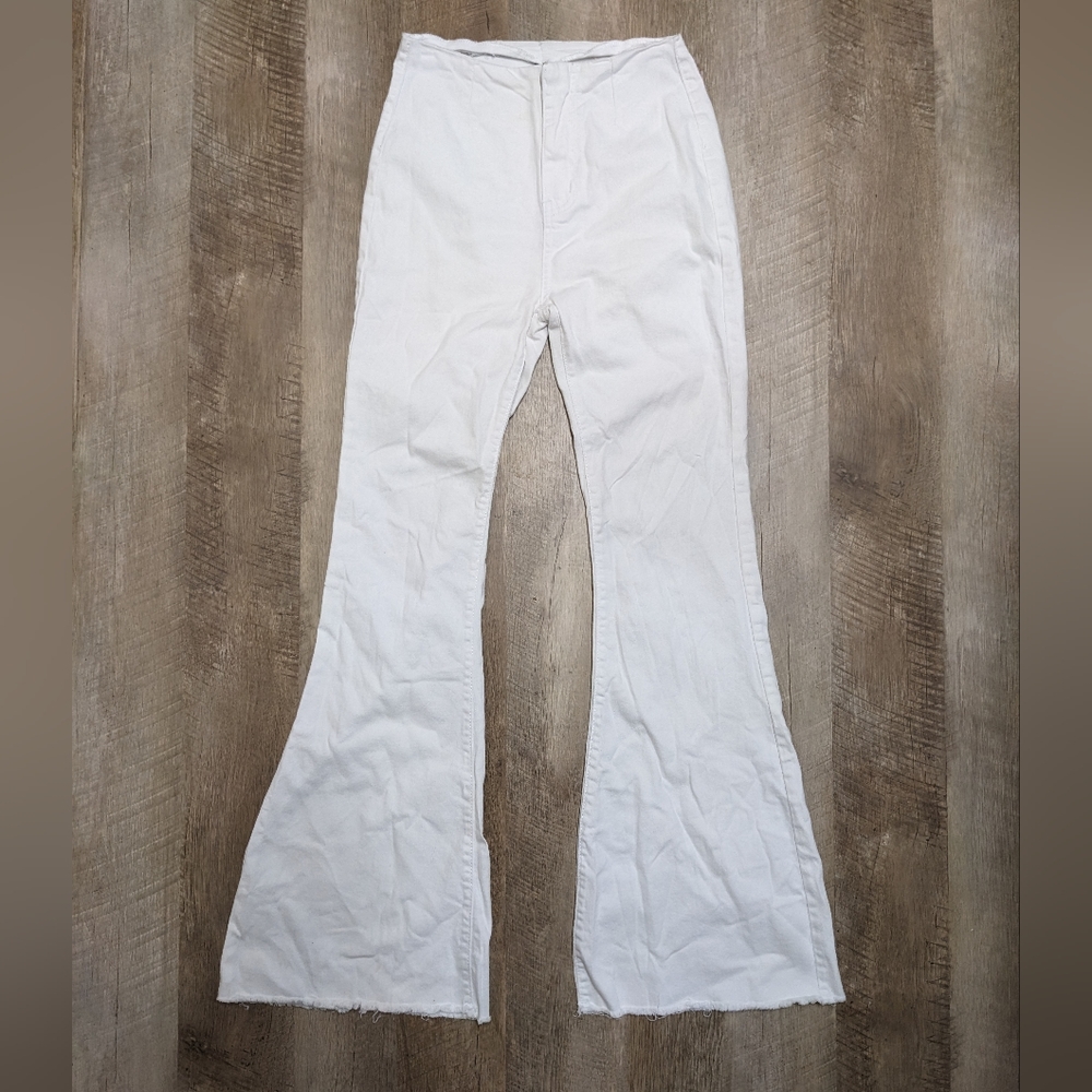 Shein White Bell Bottoms High Rise Raw Leg Hem Size 4